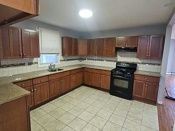 5th image of 307 Chadwick Ave #2A