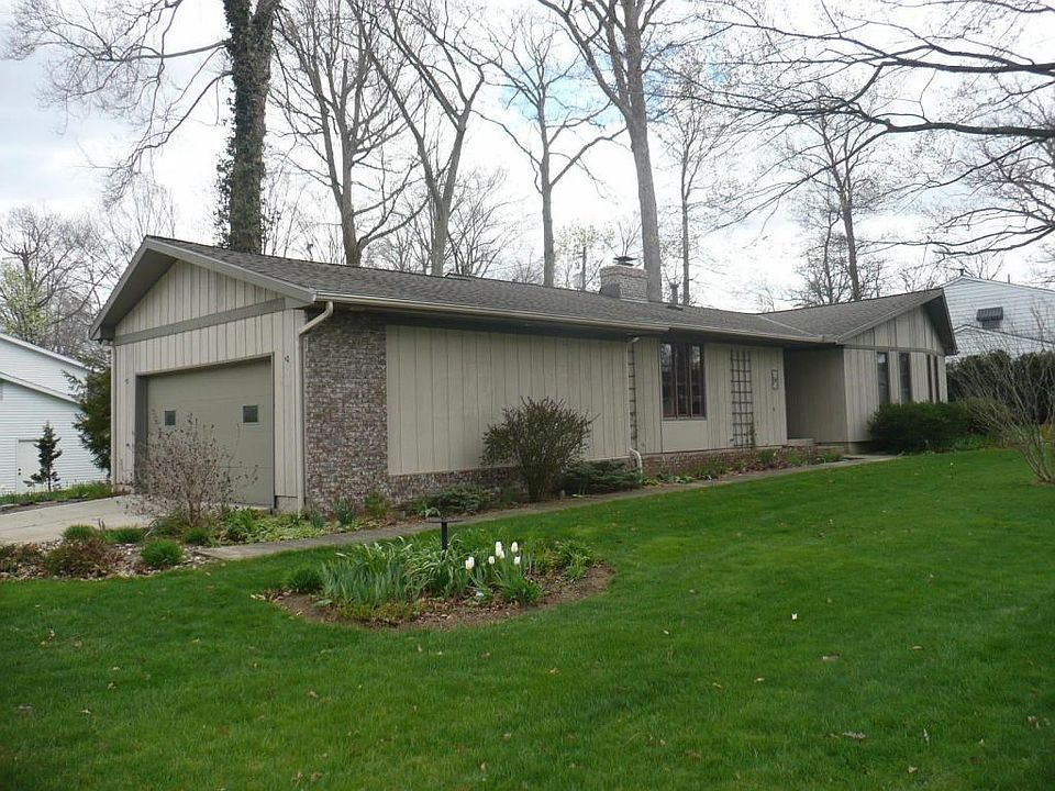 1st image of 290 Cottswold Dr