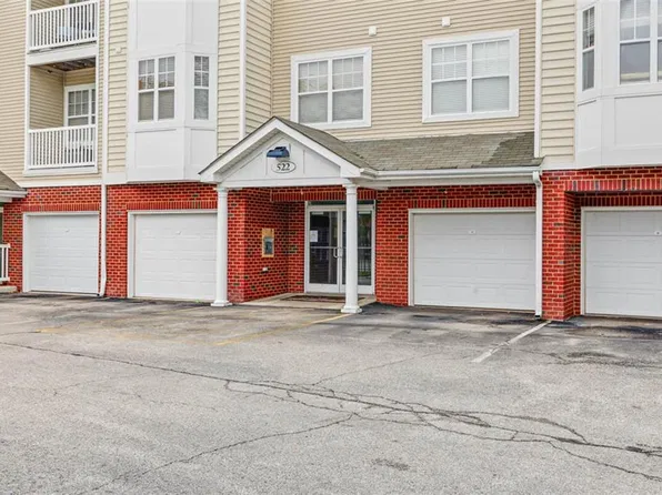 522 Knolls Dr Unit 304, Newport News, VA 23602