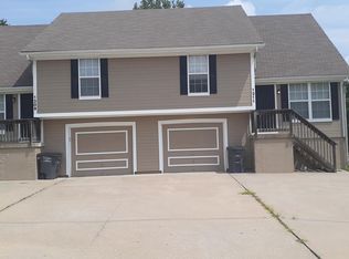1211 Cotton Wood Cir, Pleasant Hill, MO 64080