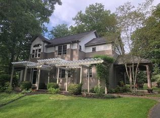 9 Rita Ln, Lagrangeville, NY 12540