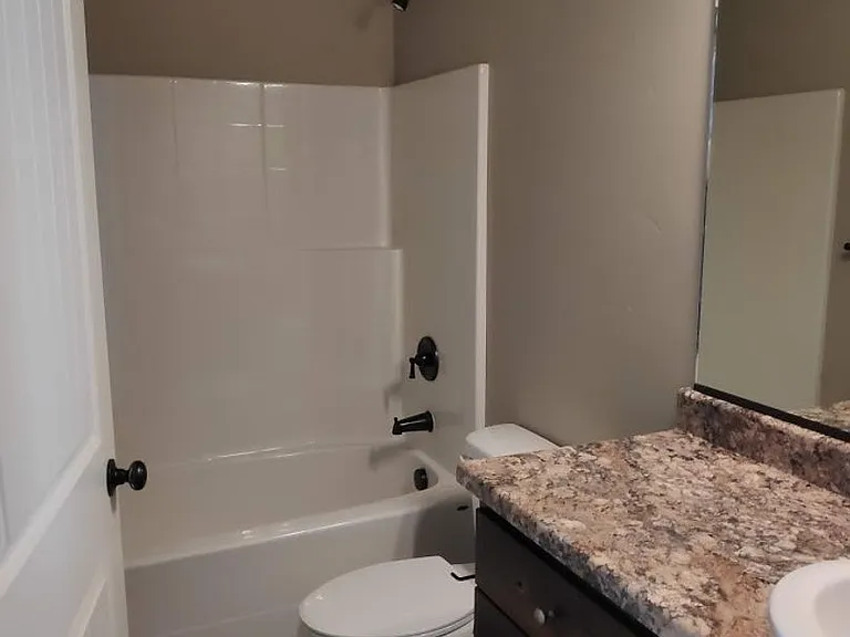 404 W 1325 N #J2 — Photo 13