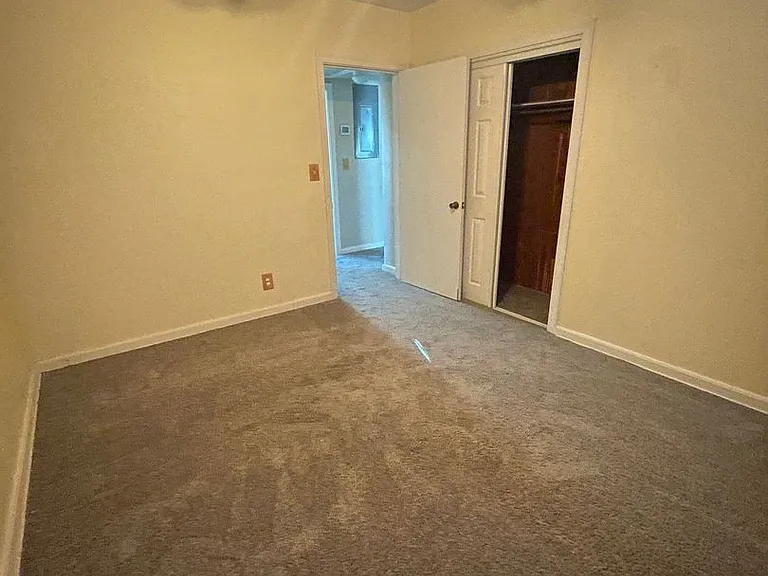 1240 Glen Laura Rd — Photo 7