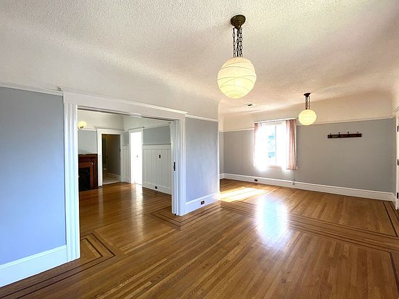 2nd image of 6380 Hillegass Ave Unit A