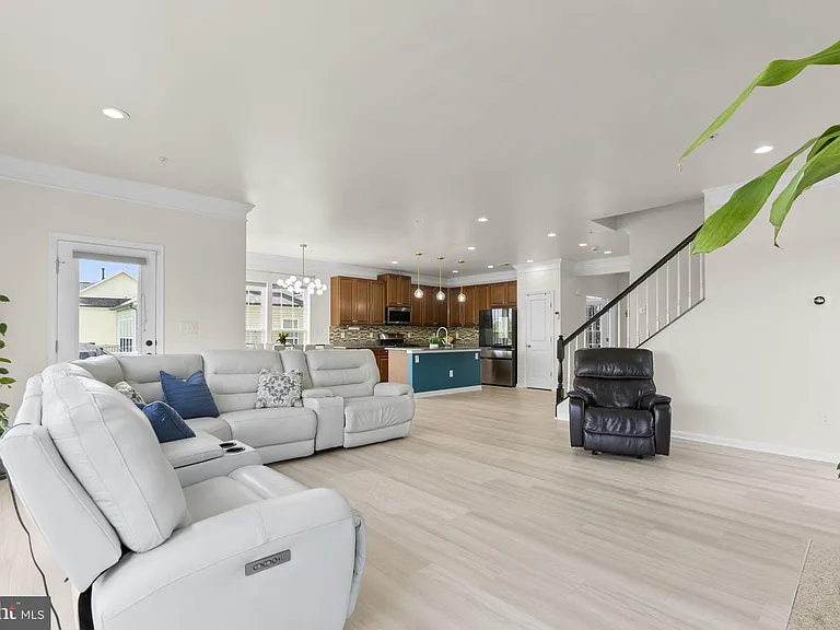 310 Mackintosh Rd — Photo 10