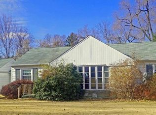 944 Claire Ave, Huntingdon Valley, PA 19006