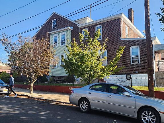 2nd image of 902 Ohio Ave