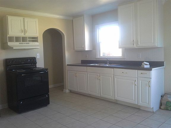 4th image of 1450 Guildhall Ave NW