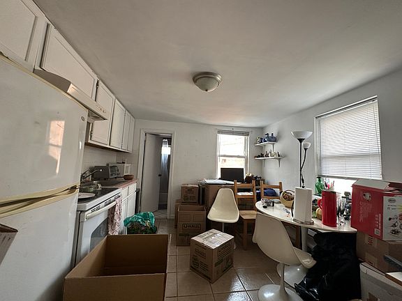 3rd image of 1152 E Passyunk Ave Floor 3