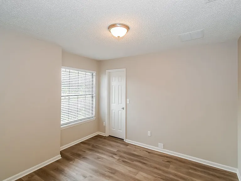 2712 Secret Harbor Dr — Photo 13