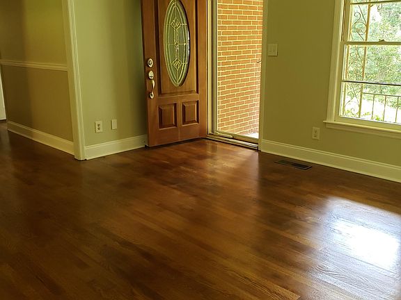2nd image of 3973 Craigwood Dr
