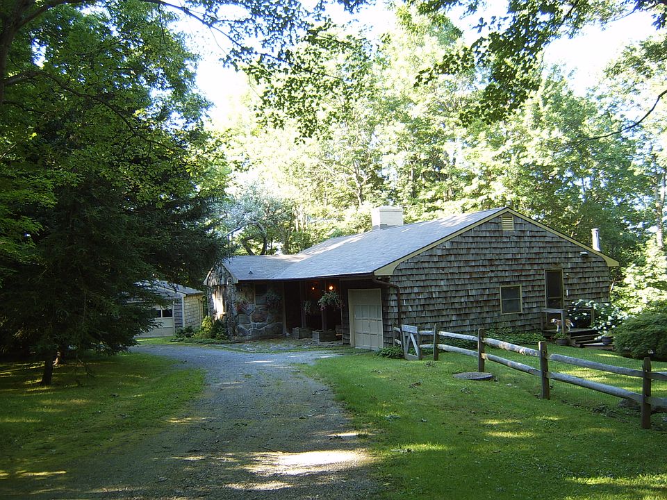 2nd image of 465 Fred Snow Rd