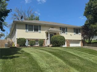 616 S Prairie St, Maryville, MO 64468