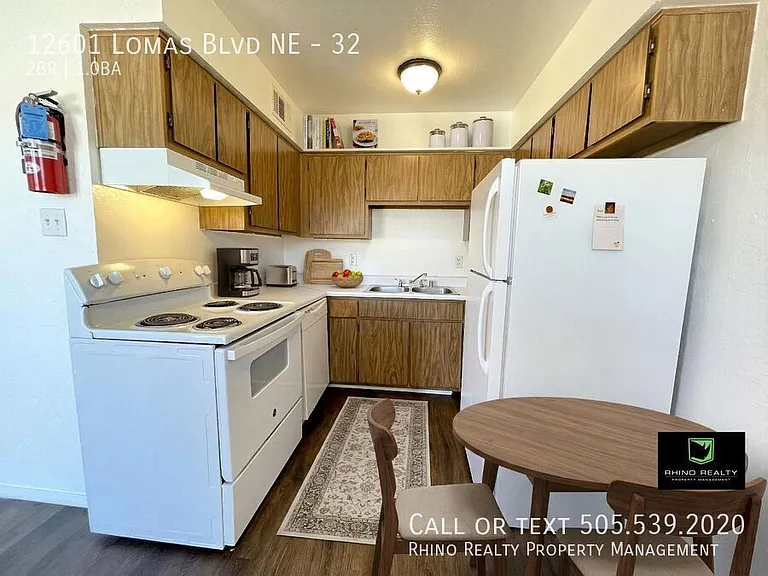 12601 Lomas Blvd NE — Photo 10