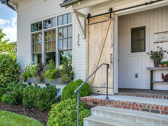 2nd image of 225 & 231 Cummins St