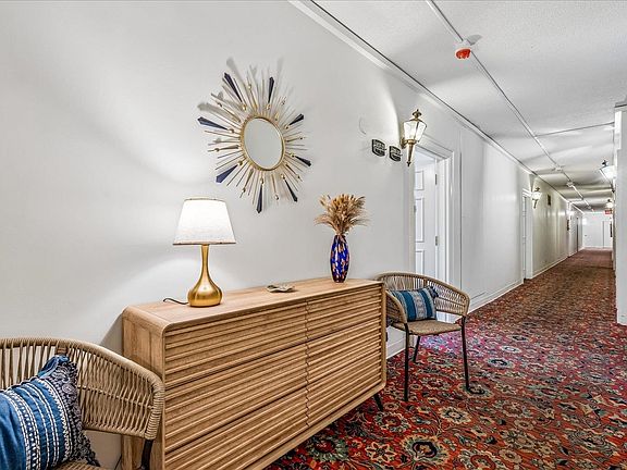 4th image of 1960 N Parkway Ave #306