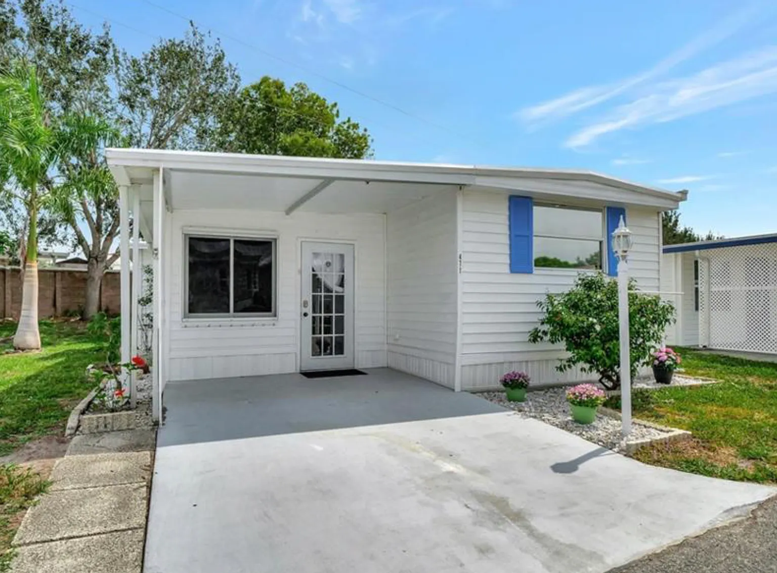 2 bed, 762 sqft, $1,400 — Photo 1