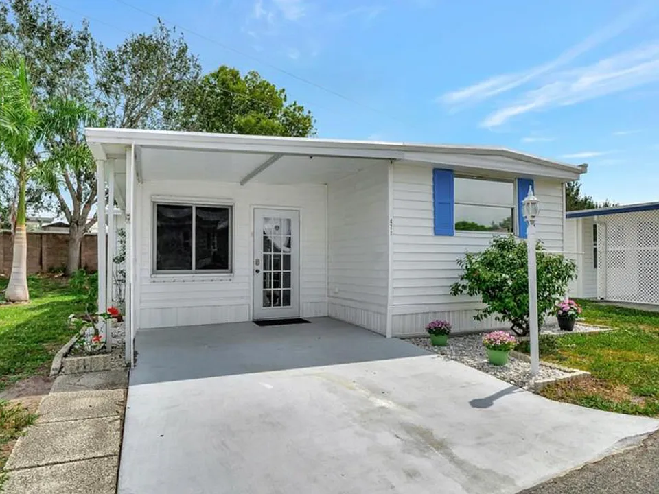 471 Palm Dr #310