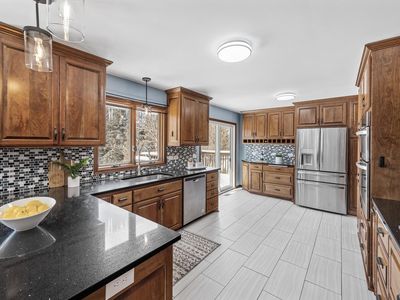 1533 Dodd Rd, Mendota Heights, MN, 55118