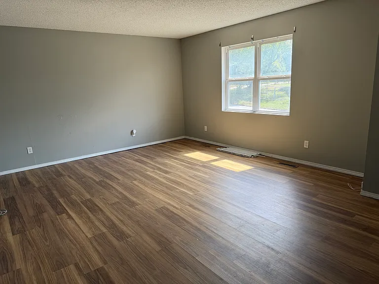 131 S Saint Louis Ave #129 — Photo 6