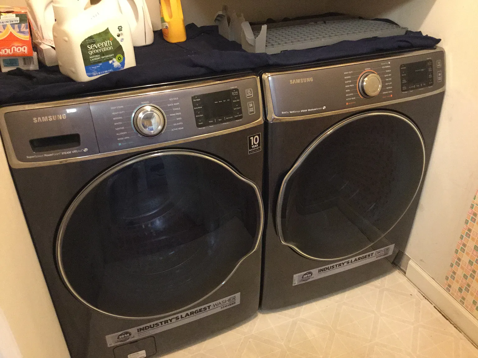 5 bed, 3627 sqft, $890 — Photo 3