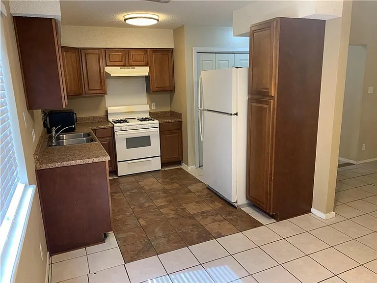 7208 Creekside Dr #A — Photo 11