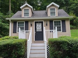 2970 Greenock Buena Vista Rd, Elizabeth, PA 15037