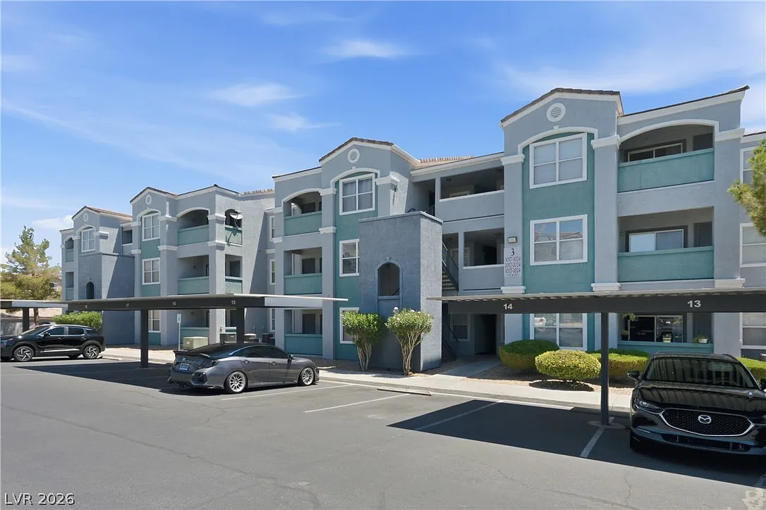 2 bed, 2.0 bath, 930 sqft, $1,295 — Photo 1