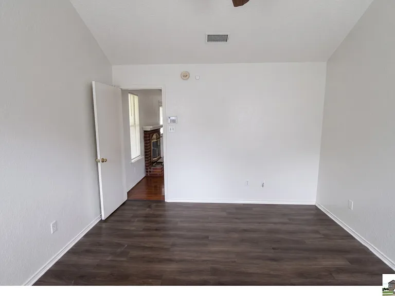 3615 Coral Bay Ln — Photo 7