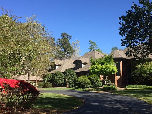 2nd image of 2313 Westwood Dr