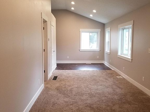 5th image of 3483 Max Paulsen Dr