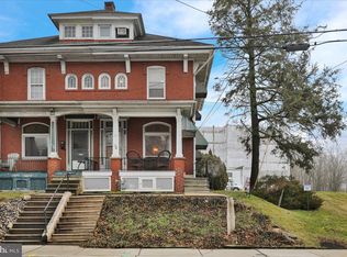 136 W Main St, Fleetwood, PA 19522