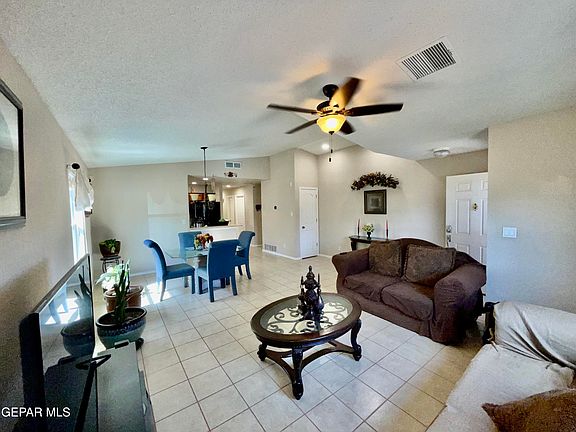 3rd image of 13935 Vaquero Rock Dr