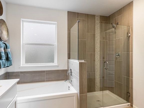 5th image of 211 179th St SE