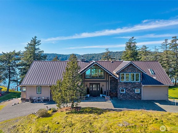 3rd image of 2155 Deer Harbor Road