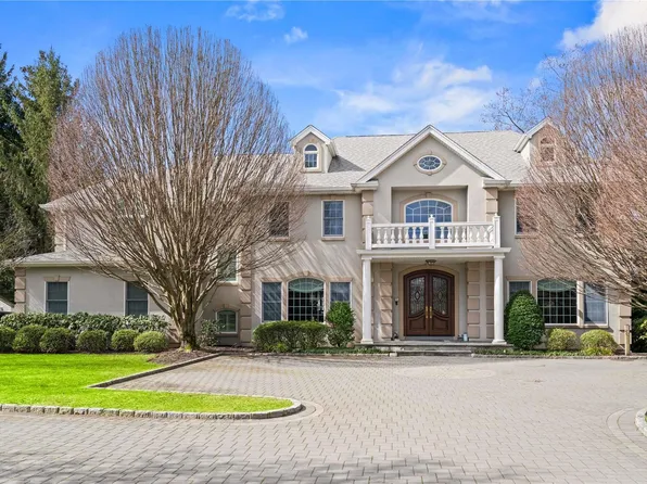 4 Filasky Court, Upper Brookville, NY 11545