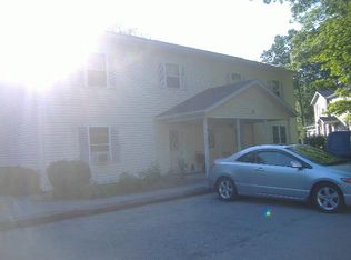 204 Forest Ln, Halfmoon, NY 12065