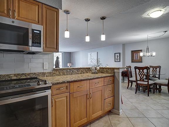4th image of 1000 Spanish River Rd APT 2N