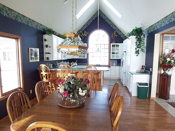 Kitchen & Dining Room