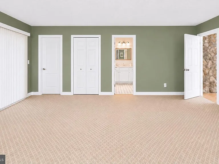 970 Lake Heritage Dr — Photo 14