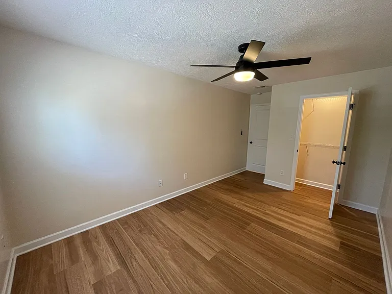 165 E. 11th Ave. MG — Photo 21