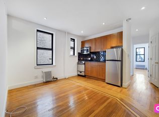 31-40 30th St #A6, Astoria, NY 11106