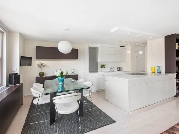 137 East 36th Street image 1 of 13