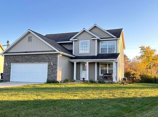 10123 Hawk Dr, Freeland, MI 48623