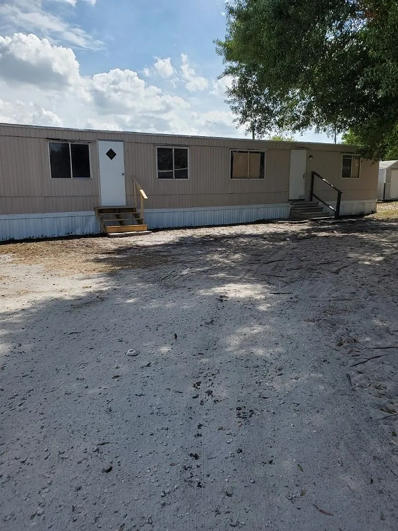 Two Bedroom One Bath Manufactured Home - Goodyear Ave — Photo 1