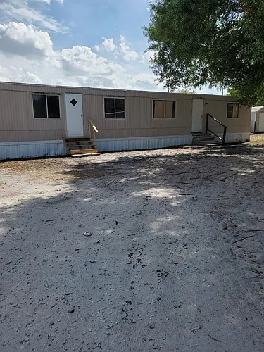 1505 Goodyear Ave Photo 1