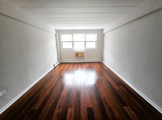 1200 W Farwell Ave #4, Chicago, IL 60626