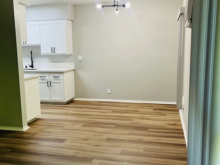 10565 Haddon Ave #311 — Photo 12
