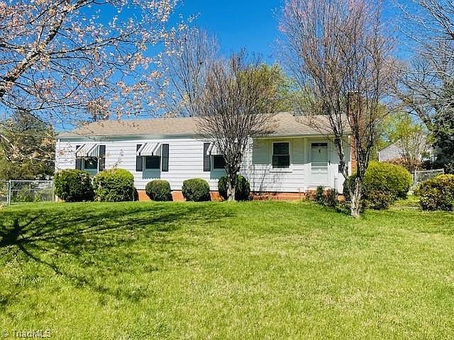 1st image of 2540 Fernwood Dr