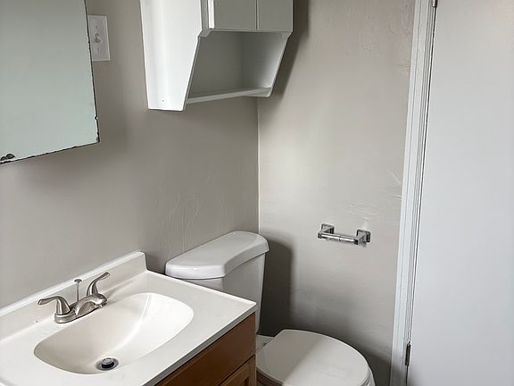 5th image of 1630 Darst Ave APT 4